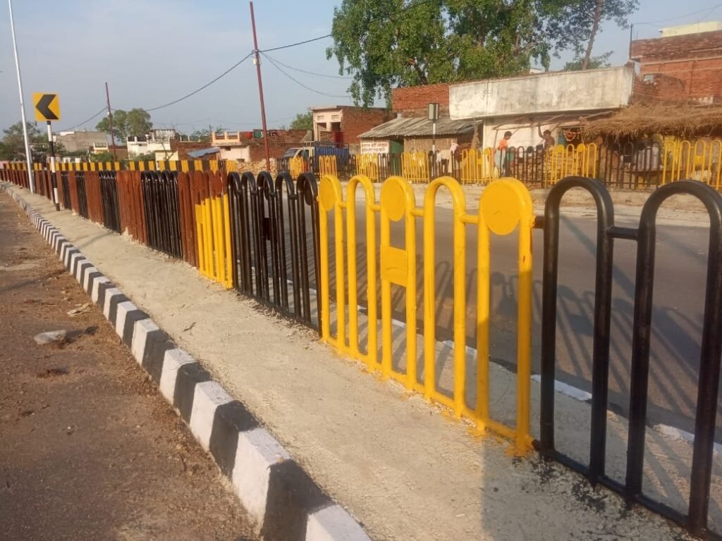  MS ROAD RAILING