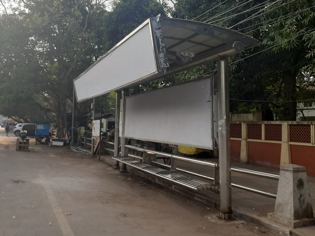 SS BUS STOP